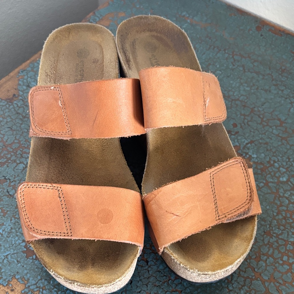 Eric Michael LOLA SABBIA  Tan Leather Platform Wedge Sandal Size 38
